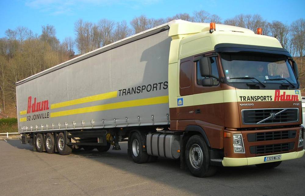 camion transport Adam